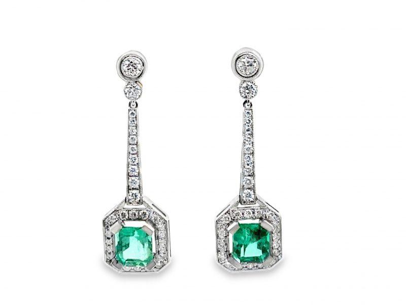 Pendientes largos de Alta Joyeria con Esmeraldas Colombianas y Diamantes